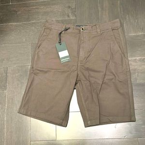 **NEW WITH TAGS** RODD & GUNN - size 32 Original Fit Shorts.